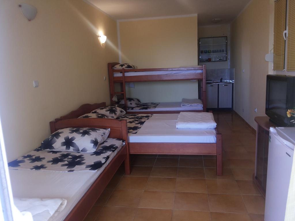 Apartments And Studios Anicic Utjeha Szoba fotó